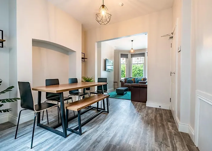 Pass The Keys Beautiful 4Br Restored Red Brick Cafes And Park