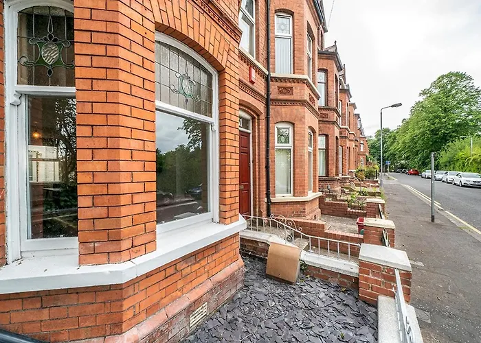 Pass The Keys Beautiful 4Br Restored Red Brick Cafes And Park