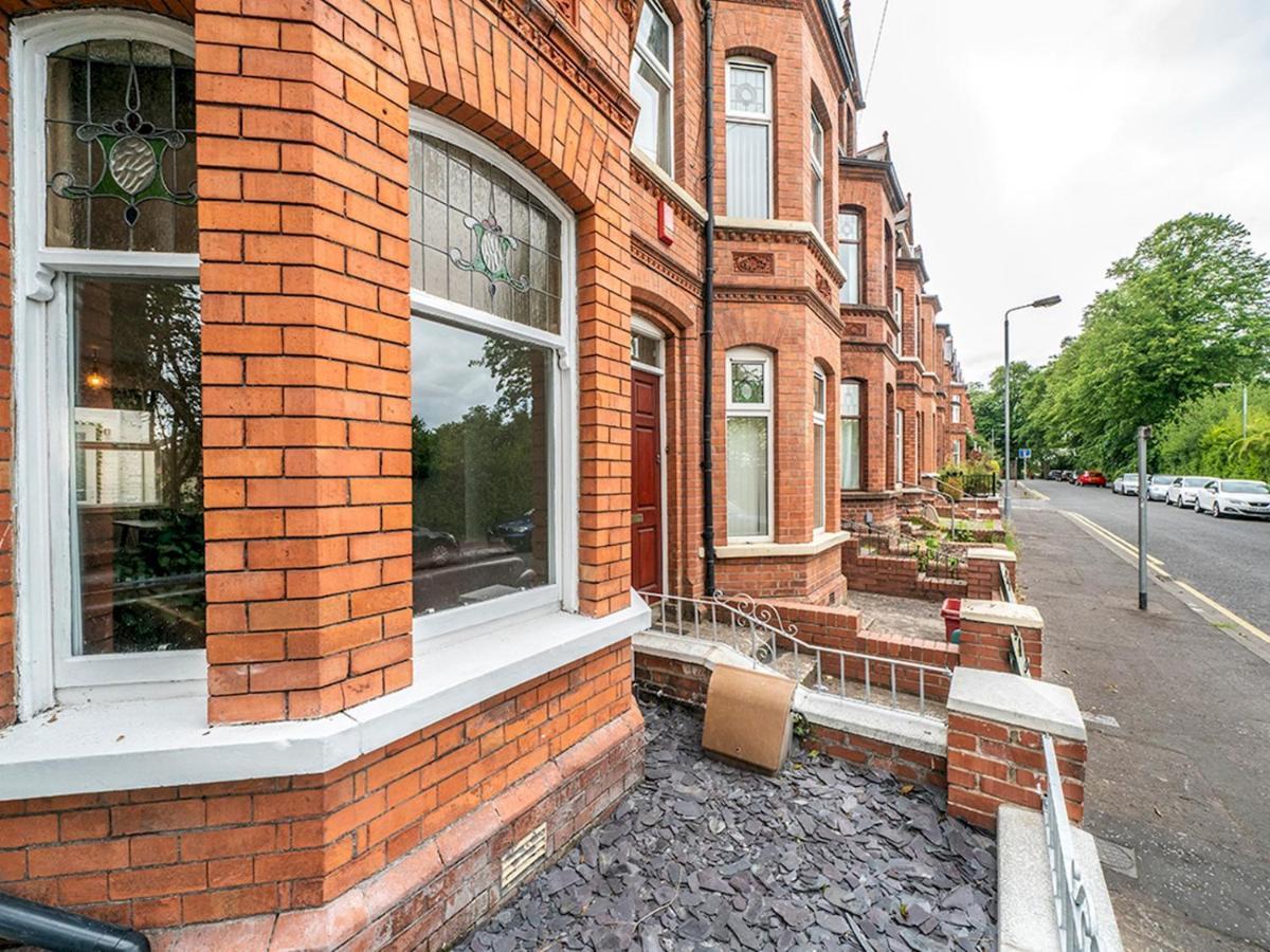 Pass The Keys Beautiful 4br Restored Red Brick Cafes And Park Дом отдыха