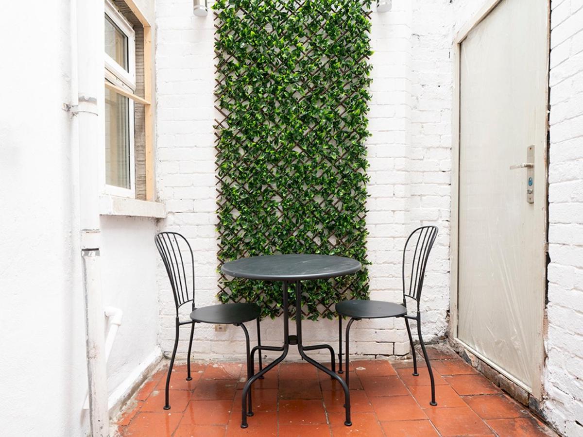Дом отдыха Pass The Keys Beautiful 4br Restored Red Brick Cafes And Park *